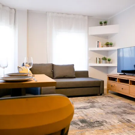 Bonquartier - Lux #2 Moderne, Stilvolle Mit Voll Ausgestatteter Kueche, Klimaanlage Und Parkplatz Апартаменты