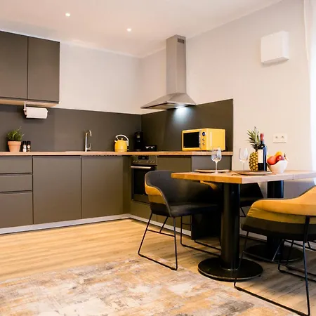 Bonquartier - Lux #2 Moderne, Stilvolle Mit Voll Ausgestatteter Kueche, Klimaanlage Und Parkplatz Санкт-Августин