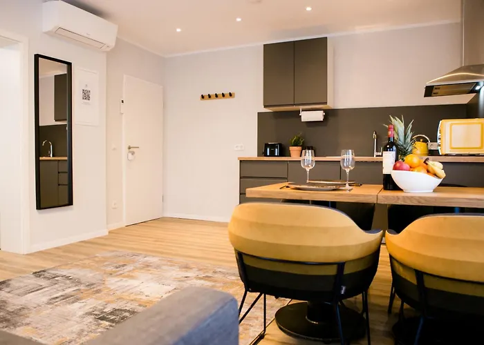 Appartamento Bonquartier - Lux #2 Moderne, Stilvolle Mit Voll Ausgestatteter Kueche, Klimaanlage Und Parkplatz